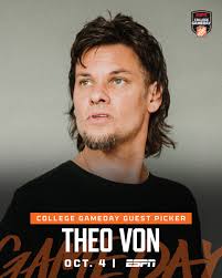 Dylan Moss (@DylannM17)