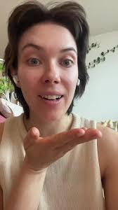 #brynchapmanparish looooks like David Bowie!!! Its needss to happen!  #davidbowie