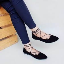 Di bawah ini akan kami jelaskan tentang beberapa warna cat kuku untuk kulit sawo matang. Tips Memilih Warna Sepatu Wanita Yang Cocok Berdasarkan Warna Kulit Vika Kurniawati