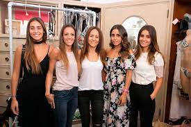 She was born on wednesday, may 27, 1987. Mae De Carolina Patrocinio Desvaloriza Criticas A Filha A Carolina E Uma Pessoa Muito Segura
