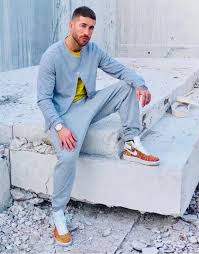 Nov 11, 2021 · sergio ramos tagliati i capelli che sembri renato zero 2021. Sp Sports Thread 88039977