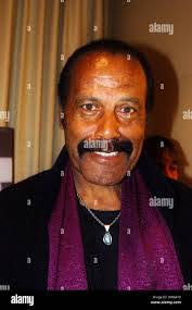 Ricky Williamson's Instagram, Twitter & Facebook