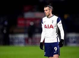 Gareth frank bale (born 16 july 1989) is a welsh professional footballer who plays as a winger for spanish club real madrid and the wales. What Is Going On With Gareth Bale At Tottenham The42
