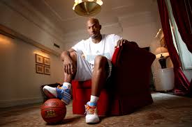 He played 17 seasons in the nba. 4ojhzzgumseuom