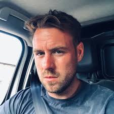 I've got Brooke bond bricking this window up! It's got a tiny cut in it.  What would you do! Answers below!