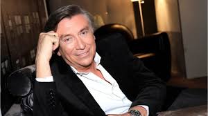 Il y réalise d'abord des reportages avant de passer à la. Jacques Legros Devoile Son Salaire Pour Le Jt De Tf1 Capital Fr