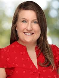 Cait Collins's Instagram, Twitter & Facebook