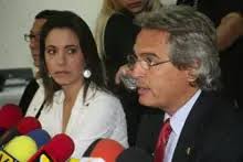 Venezuelan Opposition Candidates Agree to Presidential Primaries