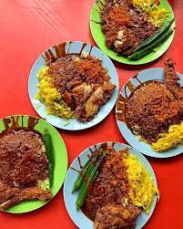 One of my fav nasi kandar, nasi kandar rnk situated at glenmarie shah alam. 6 Restoran Di Lembah Klang Ini Menghidangkan Nasi Kandar Bawah Rm6