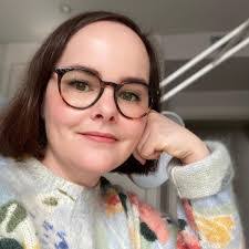 Darcie Johnston's Instagram, Twitter & Facebook