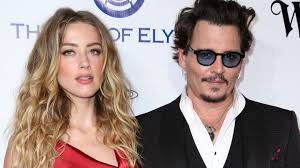 The pair stepped out for their date… Amber Heard Ex Frau Von Johnny Depp Soll Ins Ehebett Gekackt Haben Stern De