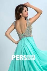 Téléchargez ces photo gratuits sur verre d'eau, et découvrez plus de 9m de ressources graphiques professionnelles sur freepik. Robe De Bal Vert D Eau Longue Dos Echancre Col V Persun Fr