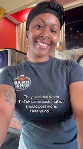 Candice Neal's Instagram, Twitter & Facebook