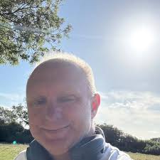 David Pascoe (@davpsc) • Threads, Say more