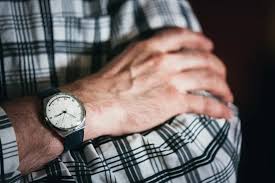 Heure d'hiver 2026 : la date enfin fixée à laquelle les Français reculeront leur montre d'une heure — Yahoo Actualités