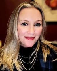 Shawna Bennett's Instagram, Twitter & Facebook