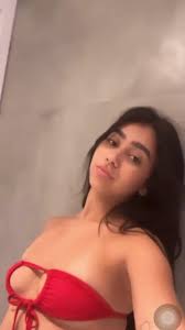 Beca Barreto no OnlyFans se mostrando à vontade e com uma expressão bem  safada - VIDEOSDESEXO.COM