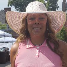 MiAA wishes to thank Carolyn White for managing our volunteers, and for the  many volunteers who make the Midtown Art Fair possible each year. The  volunteers who are pictured are Wilbert Black,