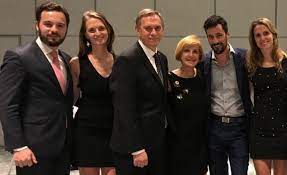 Este domingo, después de hacía apenas unas horas brancatelli, había informado en su cuenta de instagram que su esposa. La Hija De Marcelo Bonelli Funcionaria Del Ministerio De Educacion El Destape