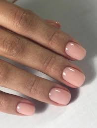 Tout comme le rose et le beige. Hellrosa Nagellack Der Sehr Suss Aussieht Gelnails Gel Nails Aussieh Manicura De Unas Unas De Gel Unas De Gel Bonitas