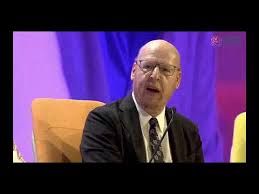 Avie glazer (born october 19, 1960) is an american businessman, a member of the glazer family, who owns the tampa bay buccaneers of the national football league and hold a majority. Avram Glazer At Misk Global Forum 2018 Youtube