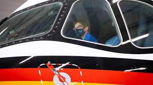 #merz hätte doch eh noch ein backup gehabt. Regierungsflieger Vom Typ A350 An Bundeswehr Ubergeben