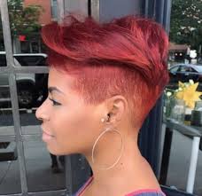 Prudence toutefois si vos cheveux sont vraiment très fins, à ne pas couper trop court. Coupe Courte Pour Cheveux Fins Femme