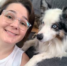 Kim Kies's Instagram, Twitter & Facebook