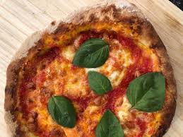 Συγκρίνετε τις τιμές εκατοντάδων πρακτορείων και αεροπορικών και εξασφαλίστε την καλύτερη προσφορά για το επόμενο ταξίδι σας. Trwme Kai Pinoyme Italika H Italia Sto Piato Kai To Pothri Www Olivemagazine Gr