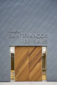 More Examples Of Beautiful Creative Signage From Up North Retail Facade Entrance Design Store Design Interior