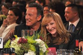The couple look back over their 30 year relationship & play some of their favourite records, including an exclusive new song from patti herself. Inside Bruce Springsteen And Patti Scialfa S Marriage Simplemost