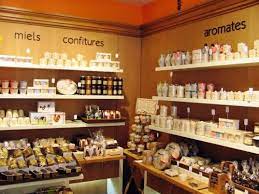 Small Store Design Ideas Real House Design Small Store Design Store Design Shop Window Design