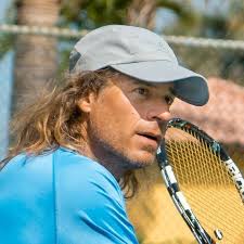 Whatever happened to actor Stephen Furst from BABYLON 5? He played Centauri  diplomatic attaché Vir Cotto..