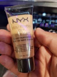 There's loads more but that's just off the top of my head. Nyx Cosmetics Stay Matte But Not Flat Fresh Beige Fond De Teint Liquide Inci Beauty