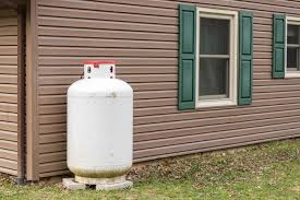 They will hold more ygsn than a pound of propane in them but if you keep them at a pound or under, there's no telling how long they will last. How Much Propane Does It Take To Heat A 2000 Square Foot Home Upgraded Home