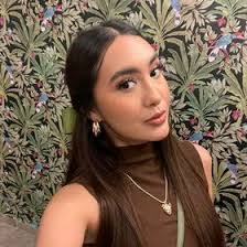 Yoselin Sanchez's Instagram, Twitter & Facebook