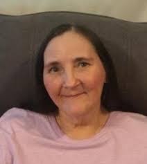 April Allbritton's Instagram, Twitter & Facebook