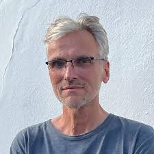 The Race Gallery: Kohn, Marek: 9780099410010: Amazon.com: Books