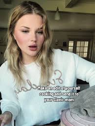 The Girl That Looks Like Edith Who Cooks