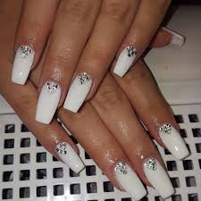 30 Schillernde Moglichkeiten Weisse Nagel Zu Stylen Nail Jewels Bedazzled Nails Rhinestone Nails You're in the right place.