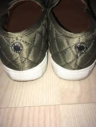Olive Army Green Worn Only A Handful Of Times Threading Coming Out In One Spot As Seen In Photo Can Sneakers Fashion Steve Madden Style Steve Madden Slip On