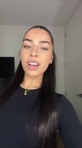 Monique Kitts's Instagram, Twitter & Facebook