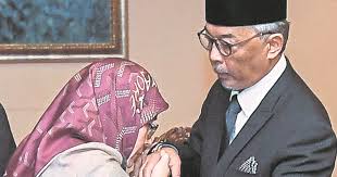 Download orang kaya baru bioskopkeren. Daulat Tuanku Palace To Make Announcement Today