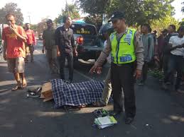 · suatu string dalam bahasa pascal dapat dioperasikan dengan berbagai macam tujuan. Kecelakaan Maut Motor Vs Truk Trailer Di Margoyoso Pati Pengendara Meninggal Di Lokasi Kejadian Tribrata News Jawa Tengah