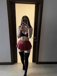 Diana Daniels على X: New free video on my Pornhub page 🖤🧡  t.co5Z2yLWRJDk t.couJsubEagE2  X