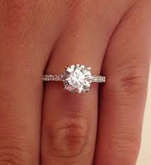 Awesome 62 Stunning And Simple Engagement Rings That Every Women Wants Https Viscawedding Com Perhiasan Pernikahan Cincin Tunangan Berlian Cincin Perkawinan