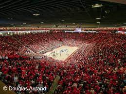 The Pit University Arena Albuquerque Nm The Best Place To See A College Game University Of New Mexico New Mexico New Mexico Style
