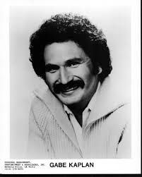 Posterazzi Gabe Kaplan Calling Card Photo Print (16 x 20)