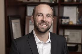 Scott Mealer's Instagram, Twitter & Facebook