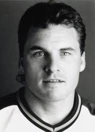 Player photos for the 1986-87 Smiths Falls Bears at hockeydb.com